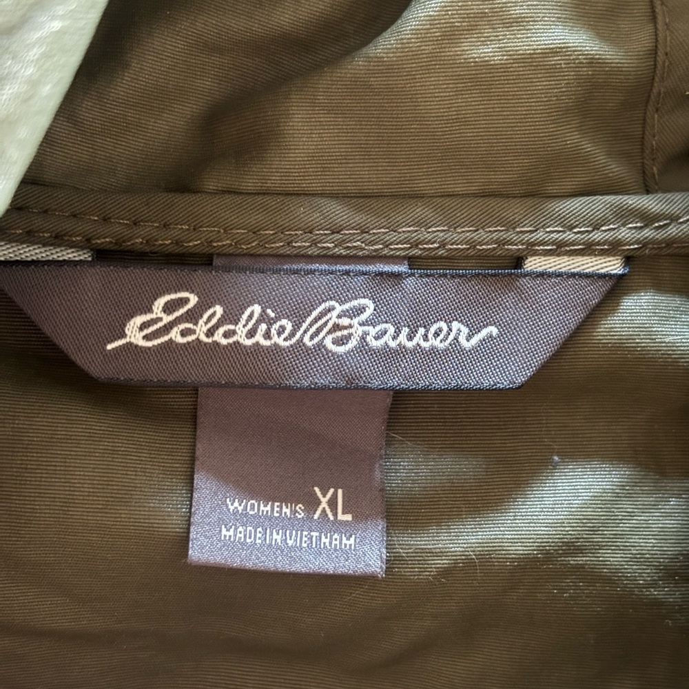 Olive Eddie Bauer raincoat Utility Jacket with Hood - Picture 7 of 8